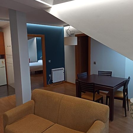 Apartamentos 19 Living Леон Екстериор снимка