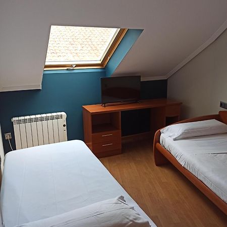 Apartamentos 19 Living Леон Екстериор снимка