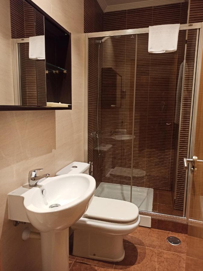 Apartamentos 19 Living Леон Екстериор снимка