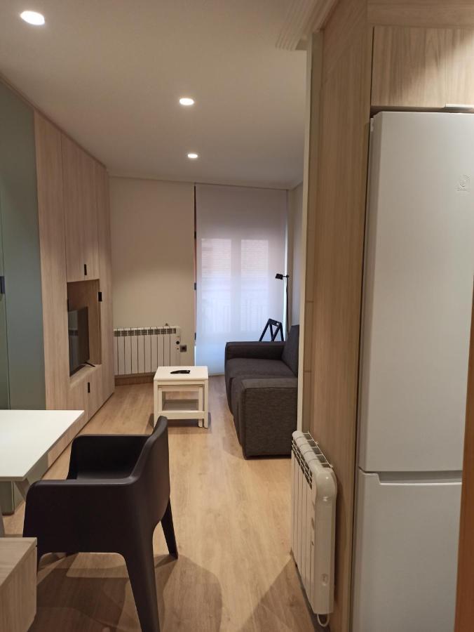 Apartamentos 19 Living Леон Екстериор снимка