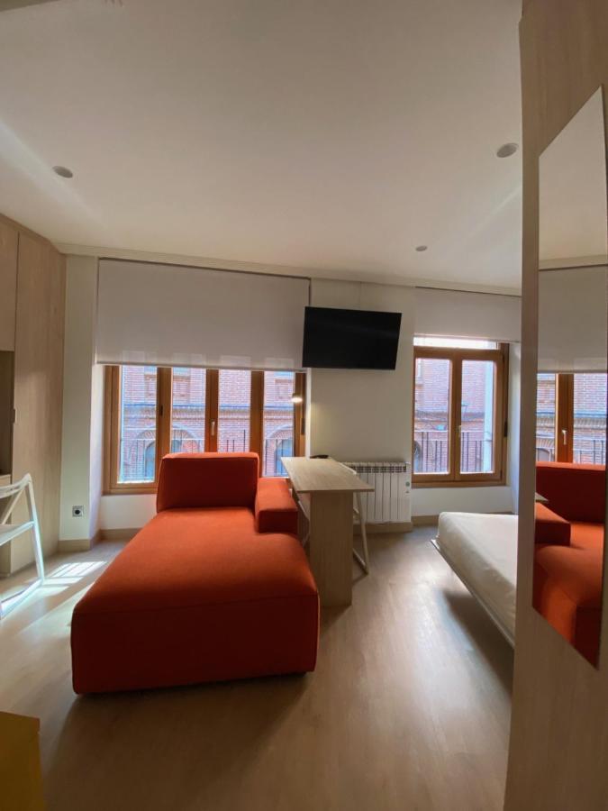 Apartamentos 19 Living Леон Екстериор снимка