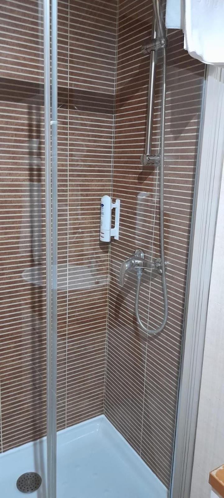 Apartamentos 19 Living Леон Екстериор снимка